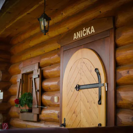 Ubytovanie Koliba Pacho - Zrub Anicka Holiday home